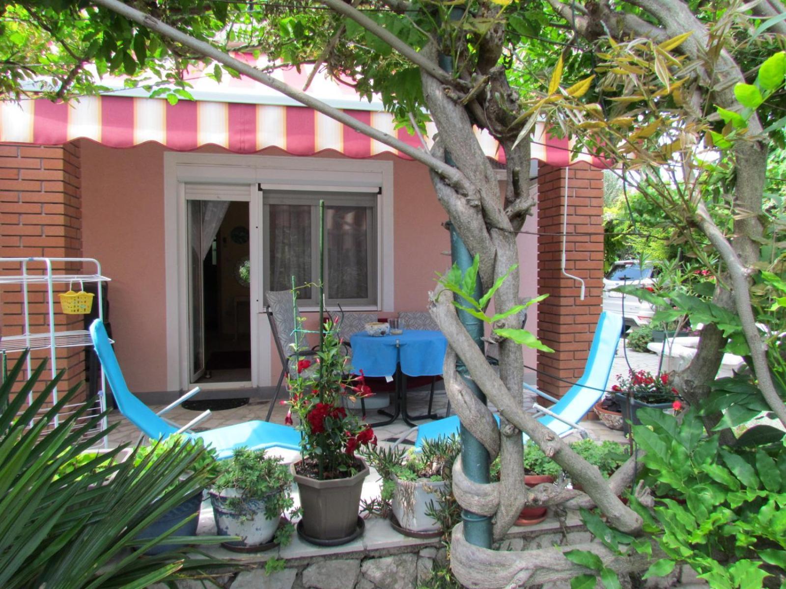 Apartments Bura & Jugo, Cres, Without Stress Exterior photo