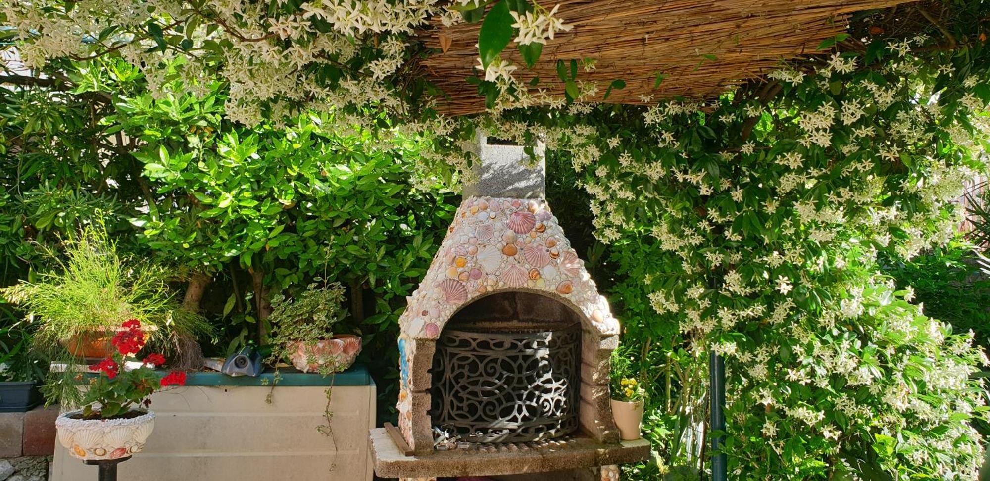 Apartments Bura & Jugo, Cres, Without Stress Exterior photo